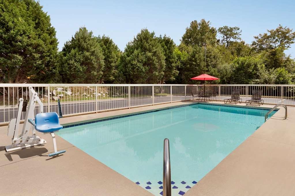 Baymont By Wyndham Grovetown Augusta Hotel Facilities photo